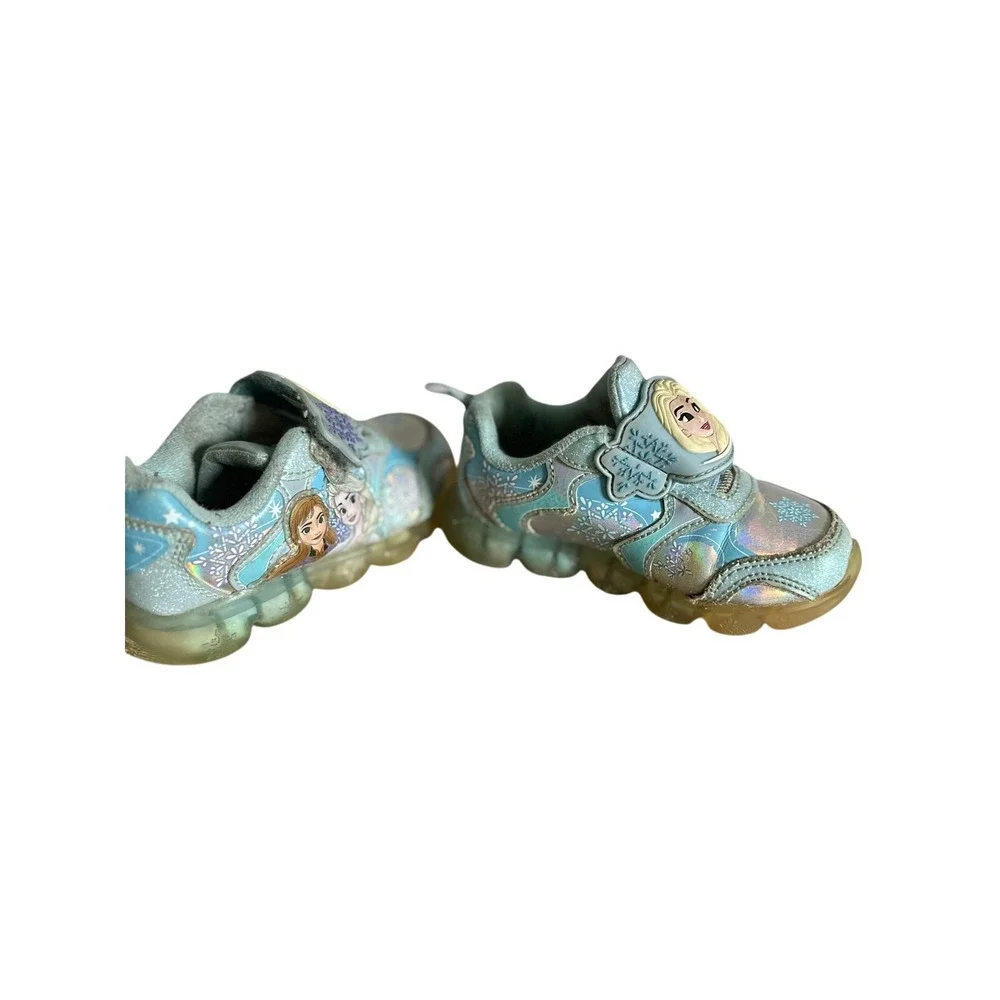 Disney Frozen Light-Up Sneakers Toddler Girls Size 7 – Elsa & Anna Glitter Shoes